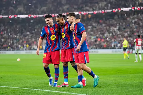 برشلونة يقترب من لقب الدوري الإسباني بأرقام مميزة